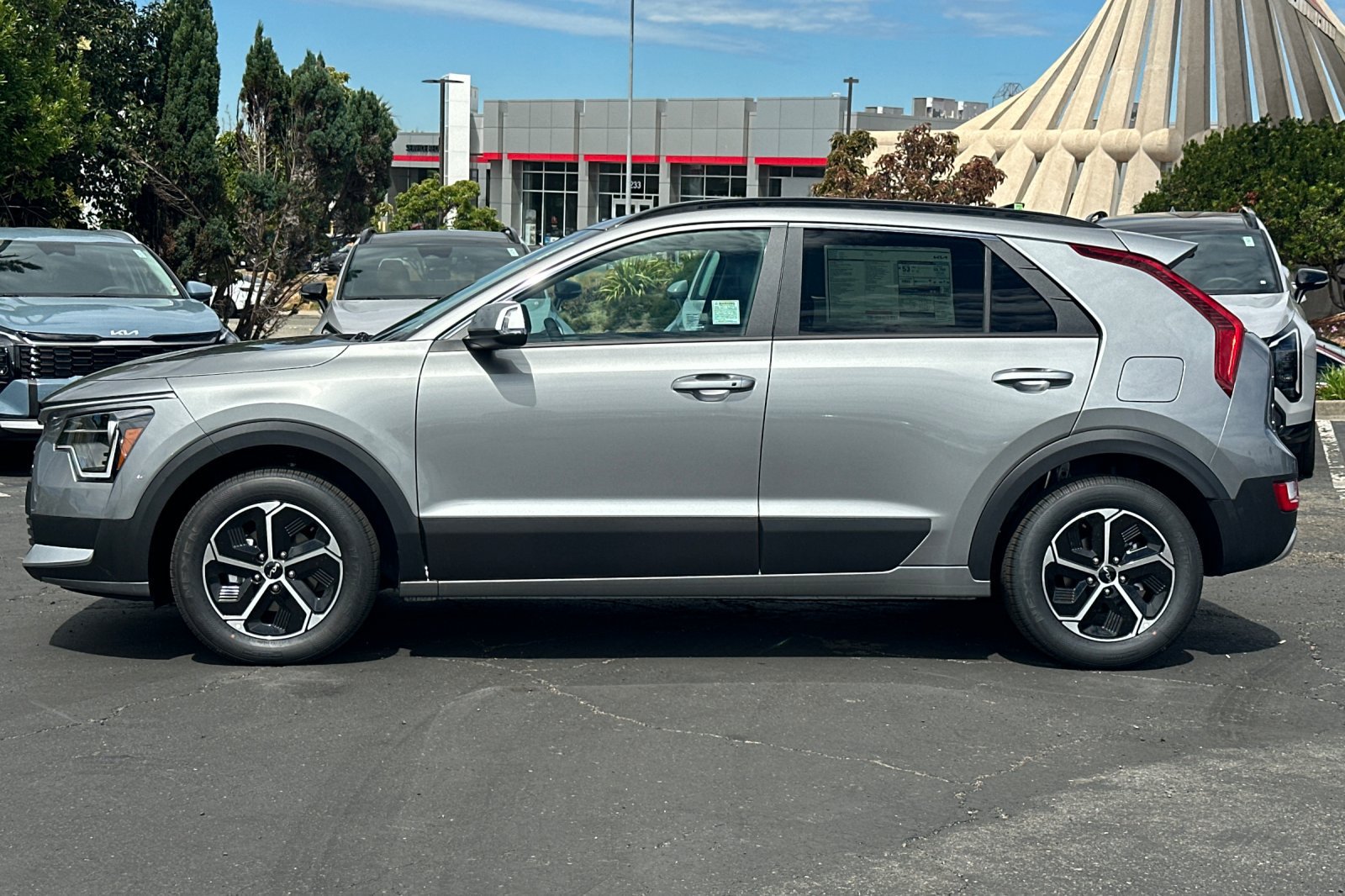 New 2026 Kia Niro EX FWD image 7