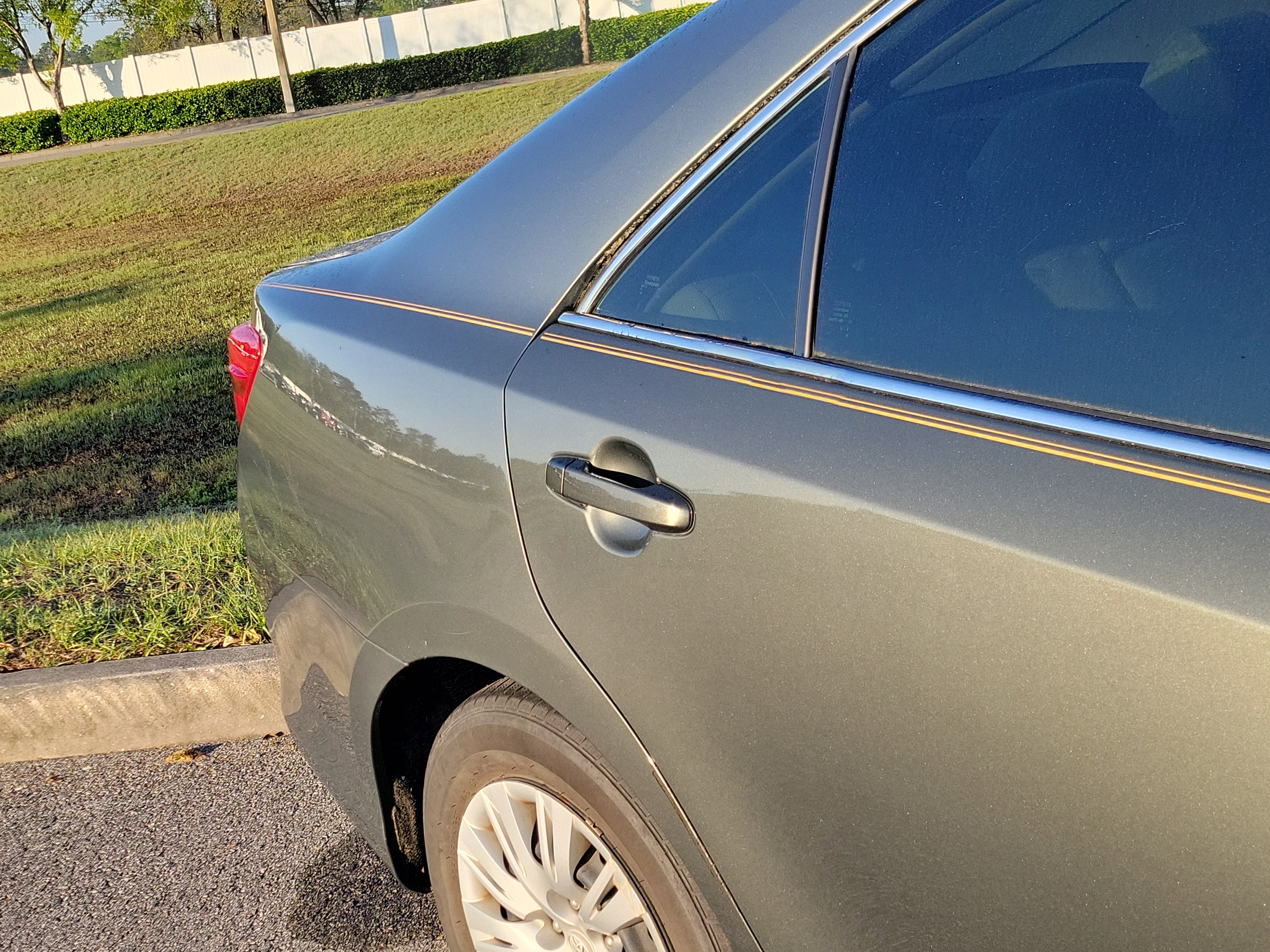 Used 2013 Toyota Camry L image 11