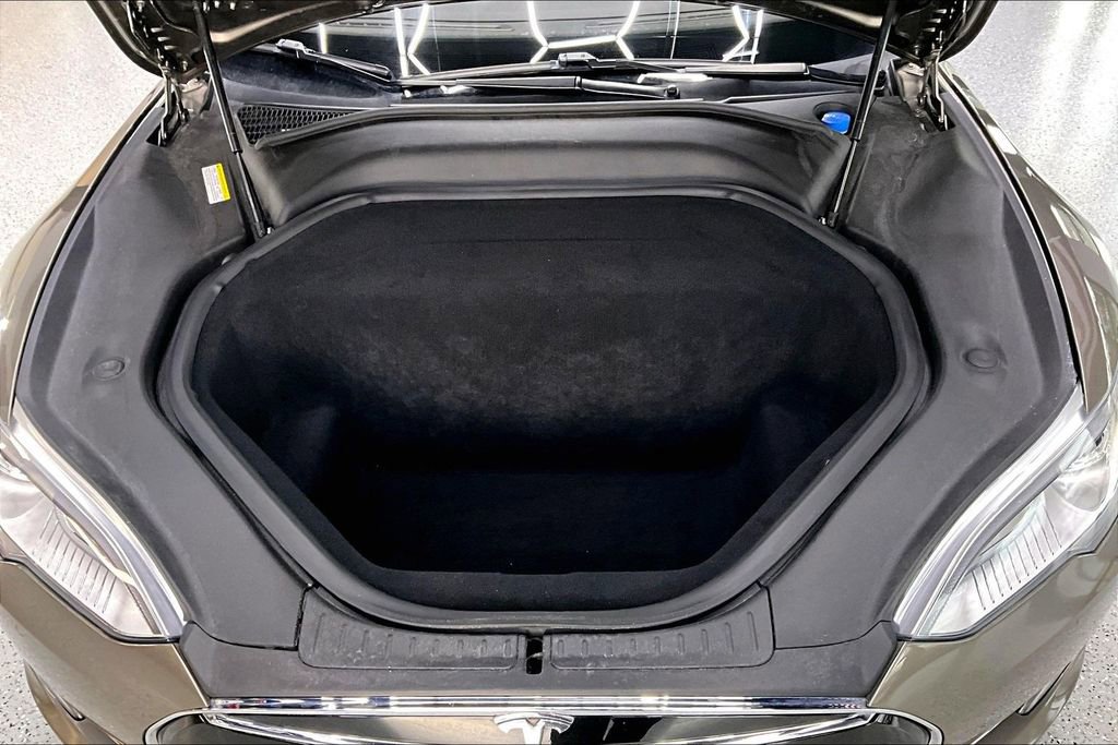 Used 2015 Tesla Model S 90D image 29