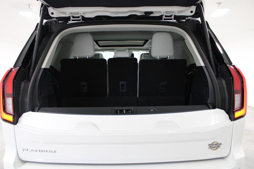 New 2026 Ford Expedition Platinum image 15