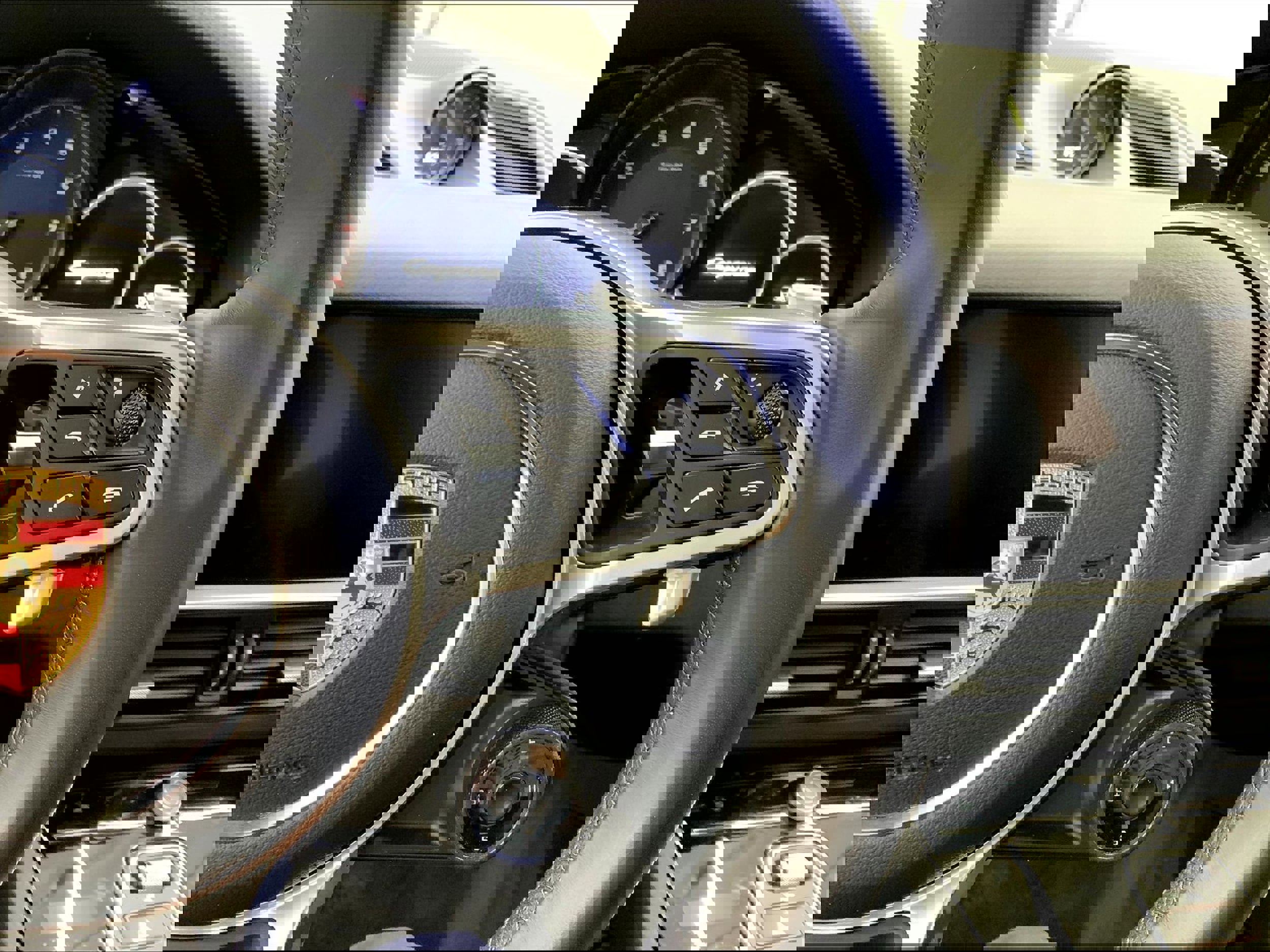 Used 2022 Porsche Cayenne E-Hybrid image 16