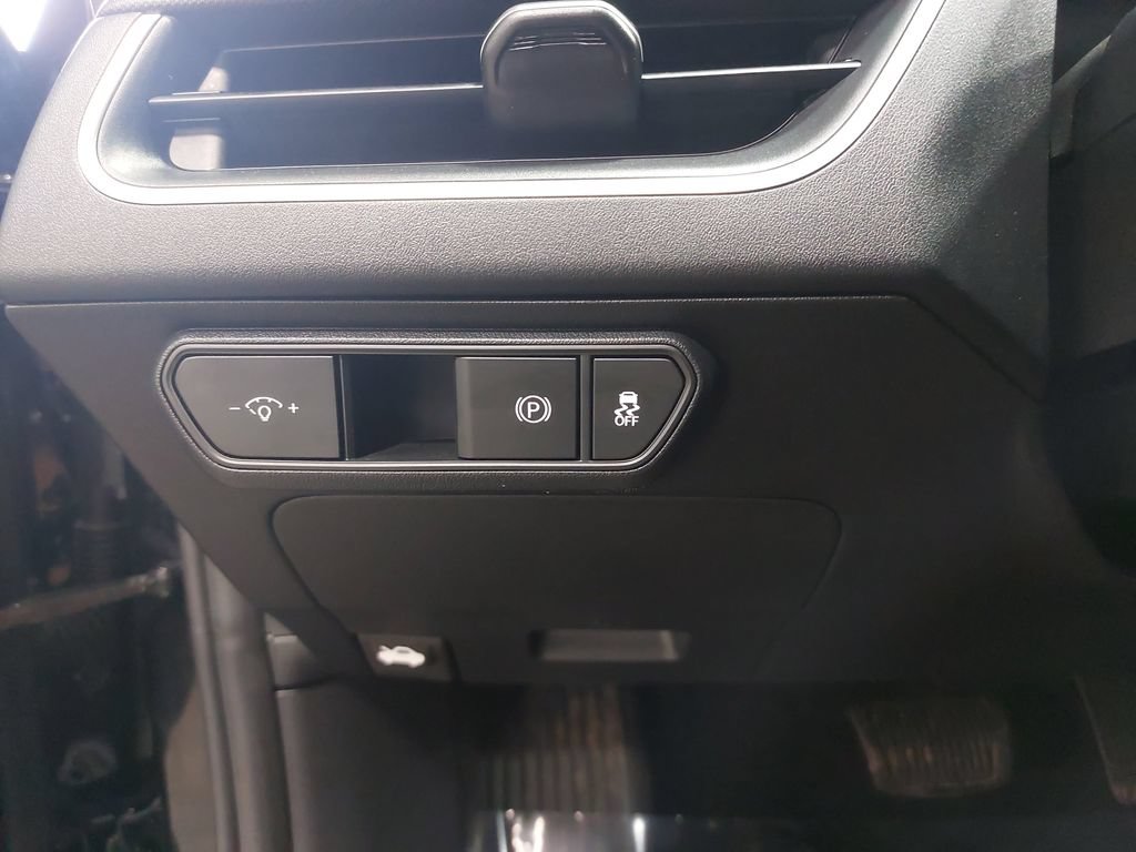 Used 2025 Kia K4 FWD image 25