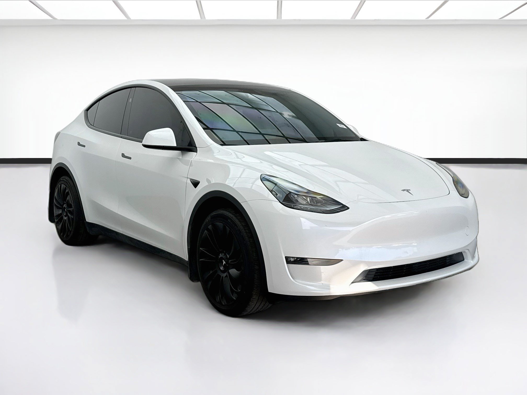 Used 2023 Tesla Model Y Long Range AWD/4WD image 3