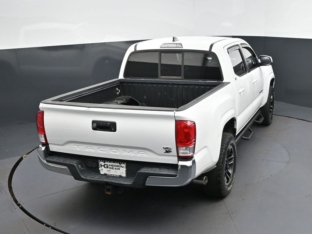 Used 2016 Toyota Tacoma SR5 w/ Towing Package RWD image 35