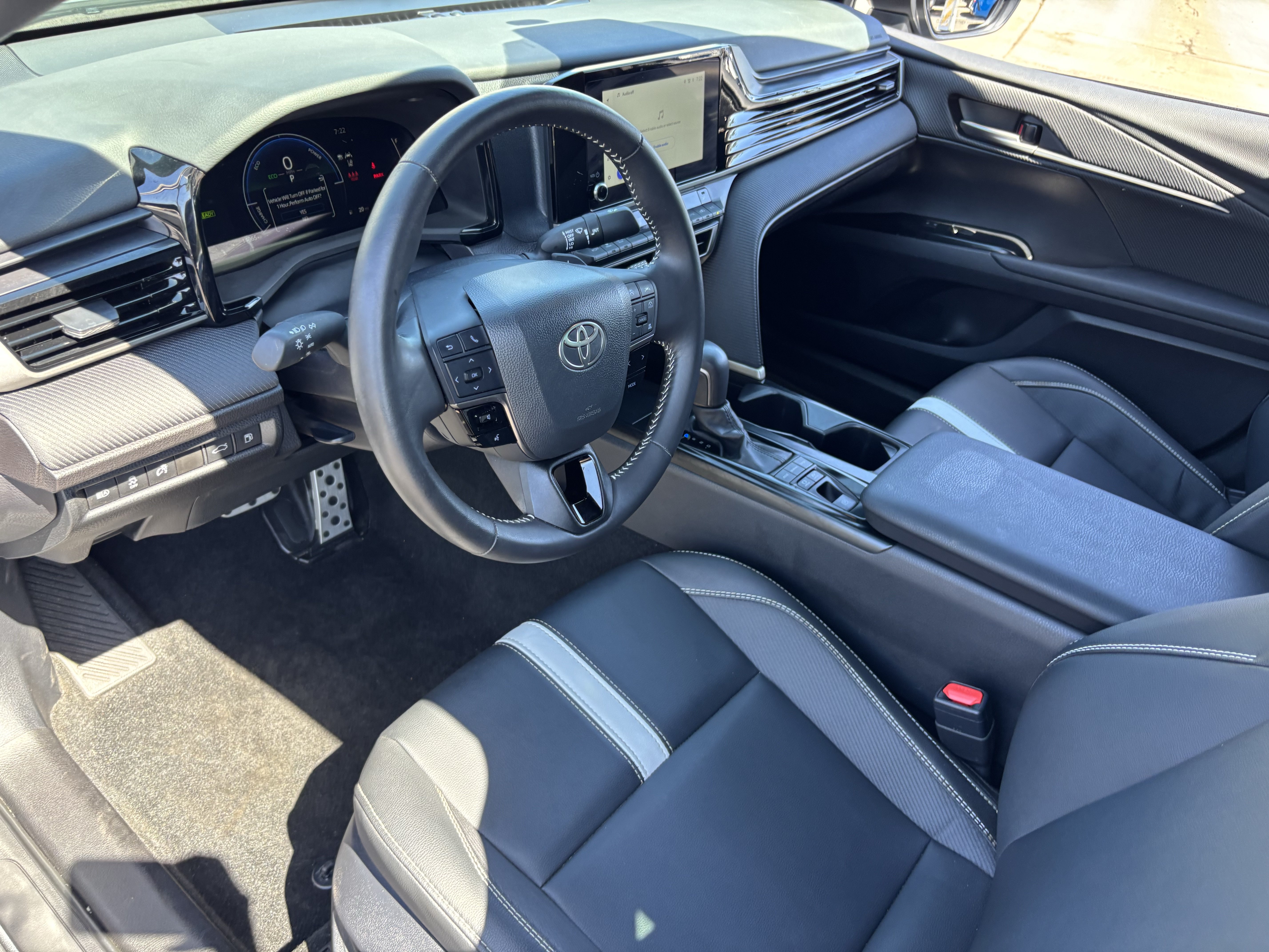 Used 2026 Toyota Camry SE w/ Convenience Package FWD image 18