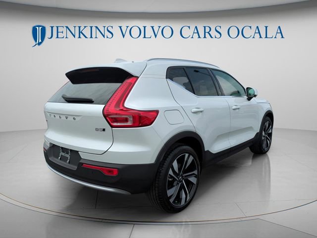 Certified 2024 Volvo XC40 B5 Ultimate w/ Protection Package Premier AWD/4WD image 2