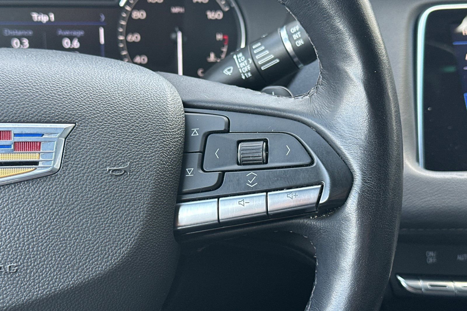 Certified 2023 Cadillac XT4 Luxury w/ Cold Weather Package FWD image 32