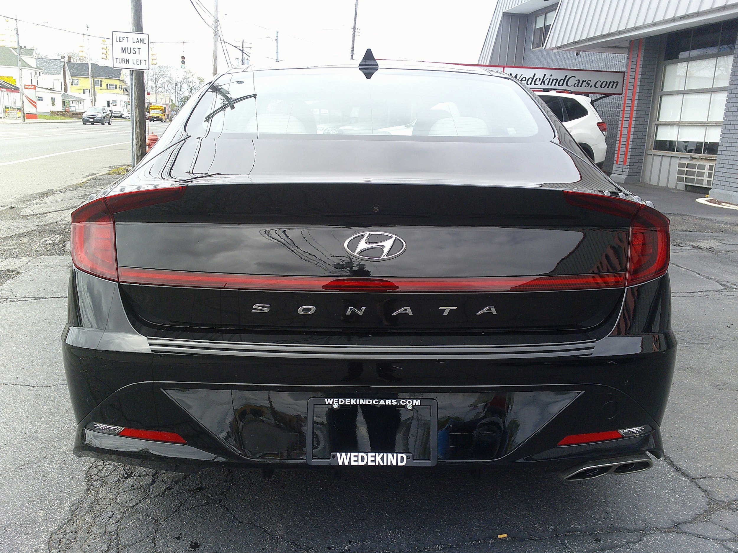Used 2023 Hyundai Sonata SEL w/ Convenience Package FWD image 4