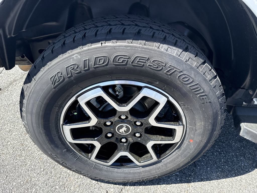 Used 2023 Ford Bronco Outer Banks image 17