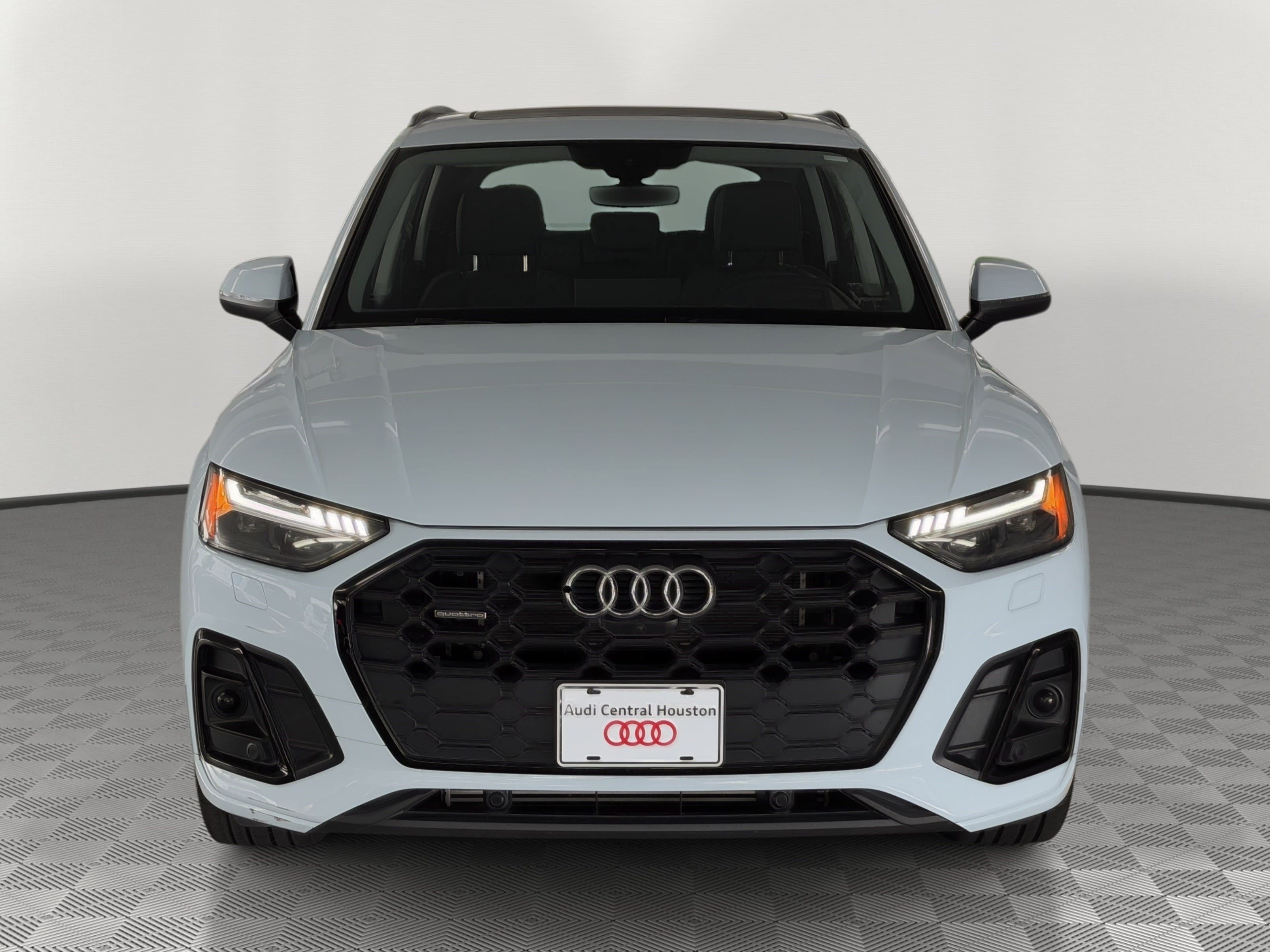 Certified 2023 Audi Q5 e Prestige AWD/4WD image 6