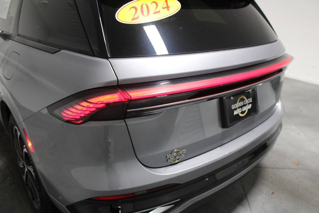 Used 2024 Lincoln Nautilus Reserve image 55