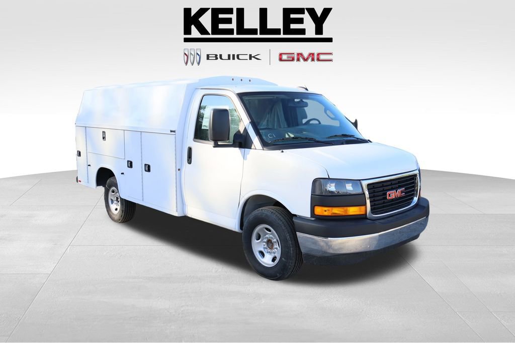 New 2025 GMC Savana 3500 w/ Power Convenience Package