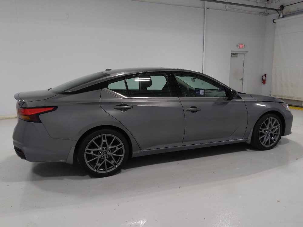 Used 2024 Nissan Altima 2.0 SR FWD image 10