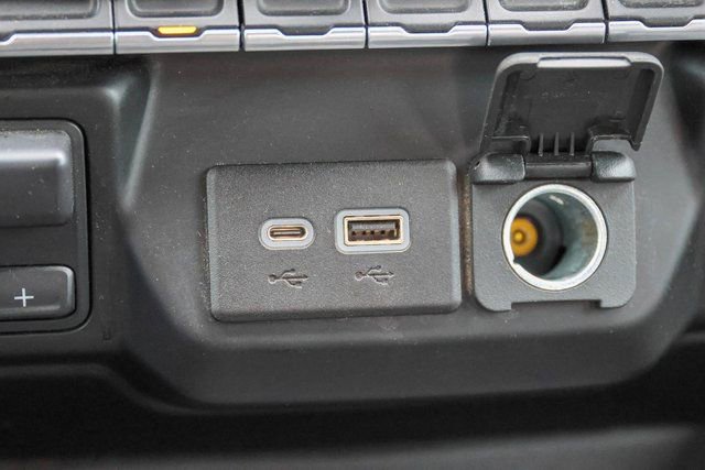 Used 2021 Chevrolet Silverado 1500 RST image 25