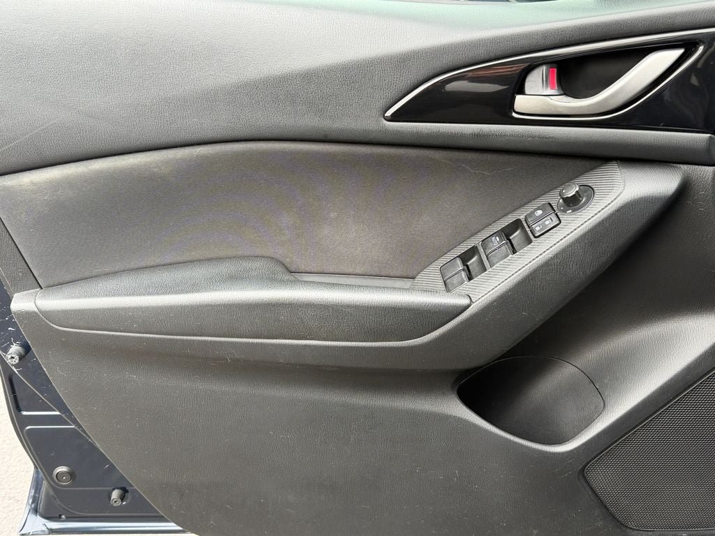 Used 2015 MAZDA MAZDA3 i Sport FWD image 19