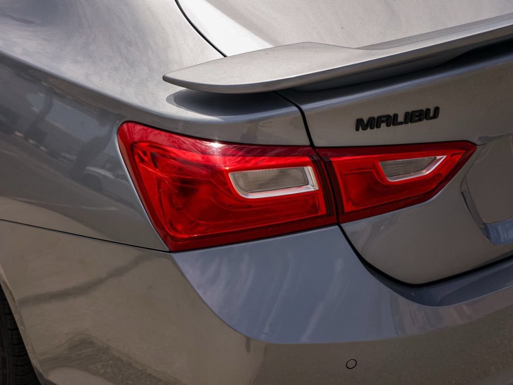 Used 2025 Chevrolet Malibu RS FWD image 7