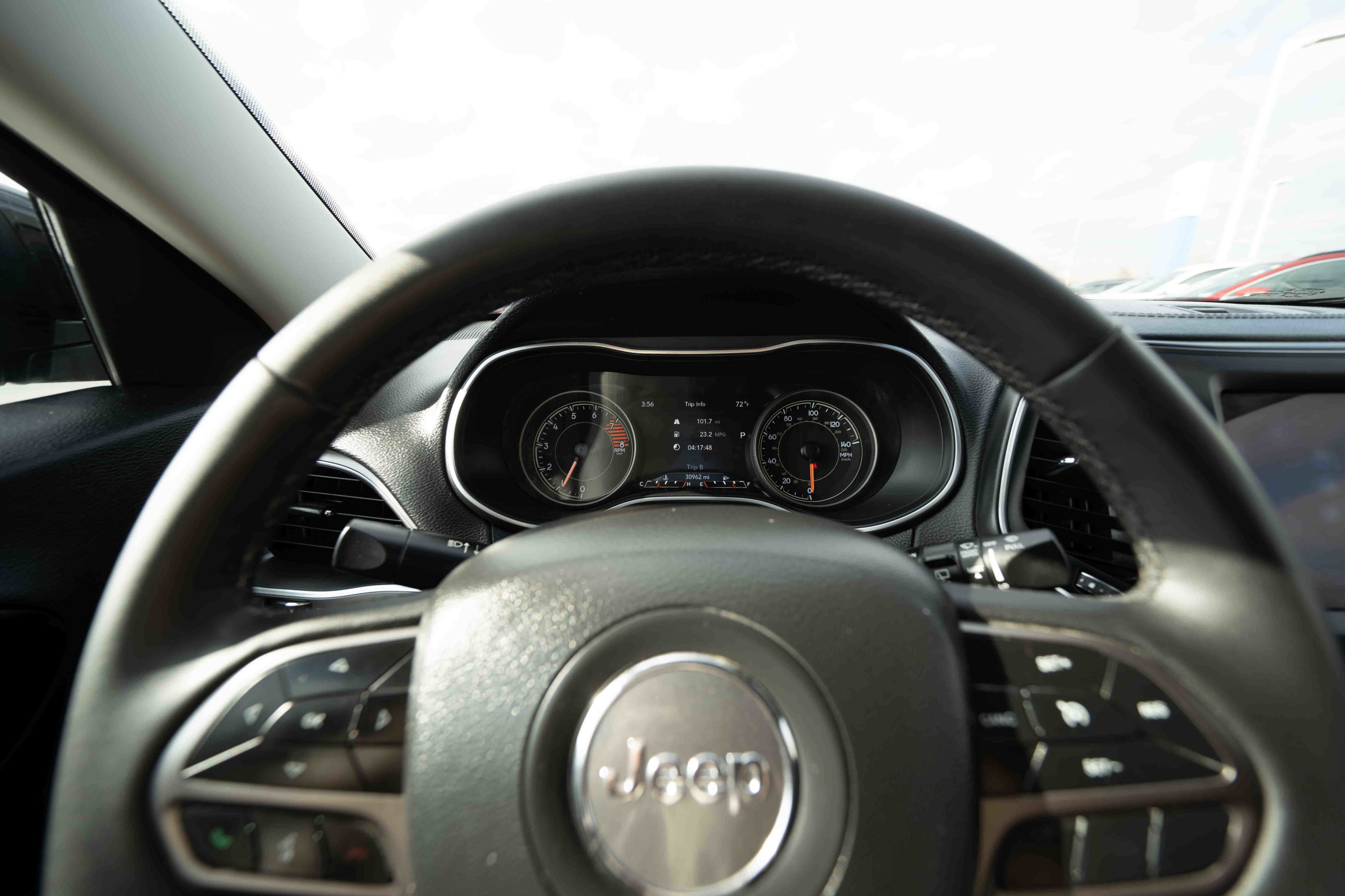 Used 2022 Jeep Cherokee Latitude Lux image 15