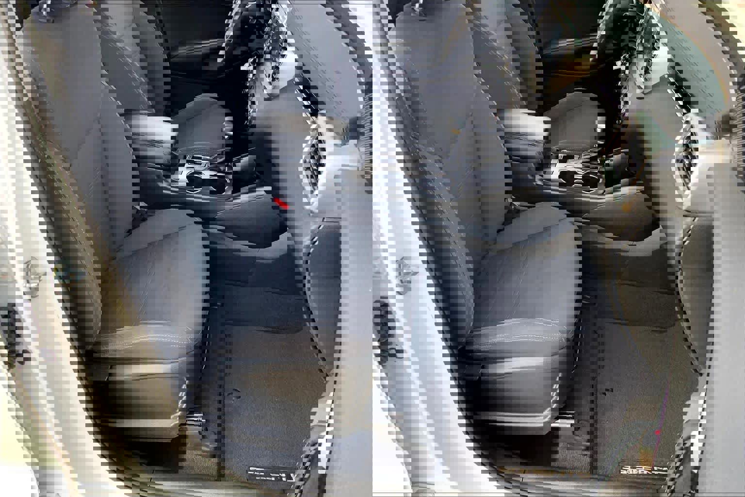 Used 2019 Kia Sorento LX image 8