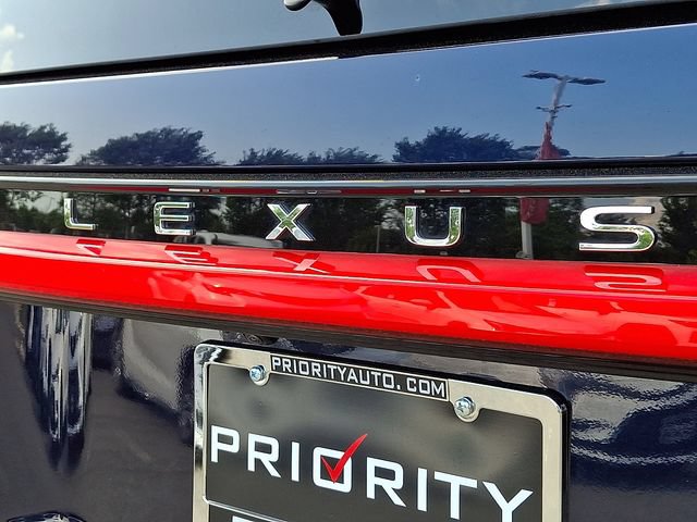 Used 2025 Lexus GX 550 w/ Accessory Package (2T) AWD/4WD image 32