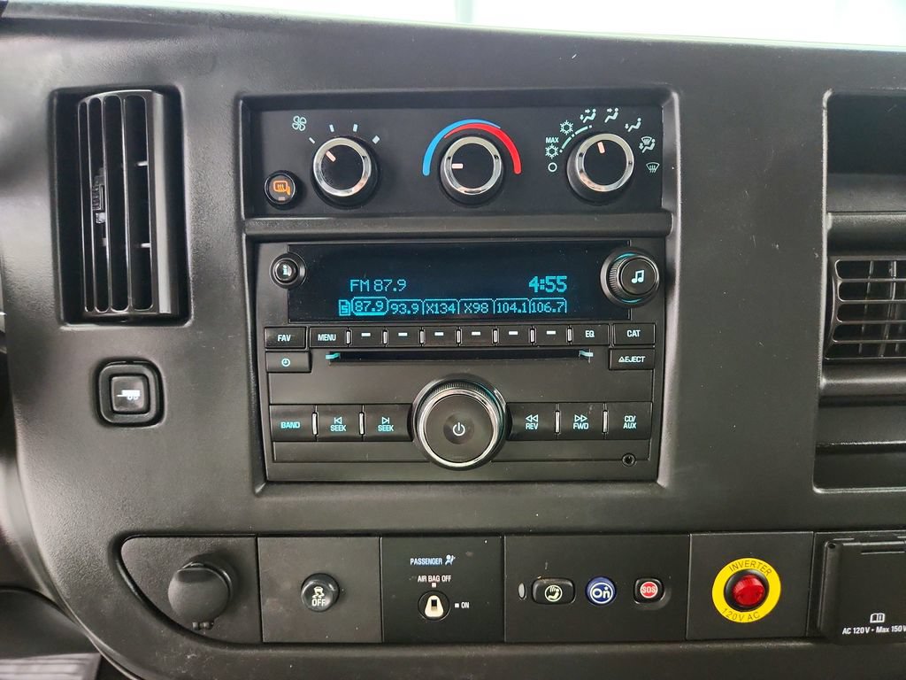 Used 2018 Chevrolet Express 2500 w/ Driver Convenience Package RWD image 15