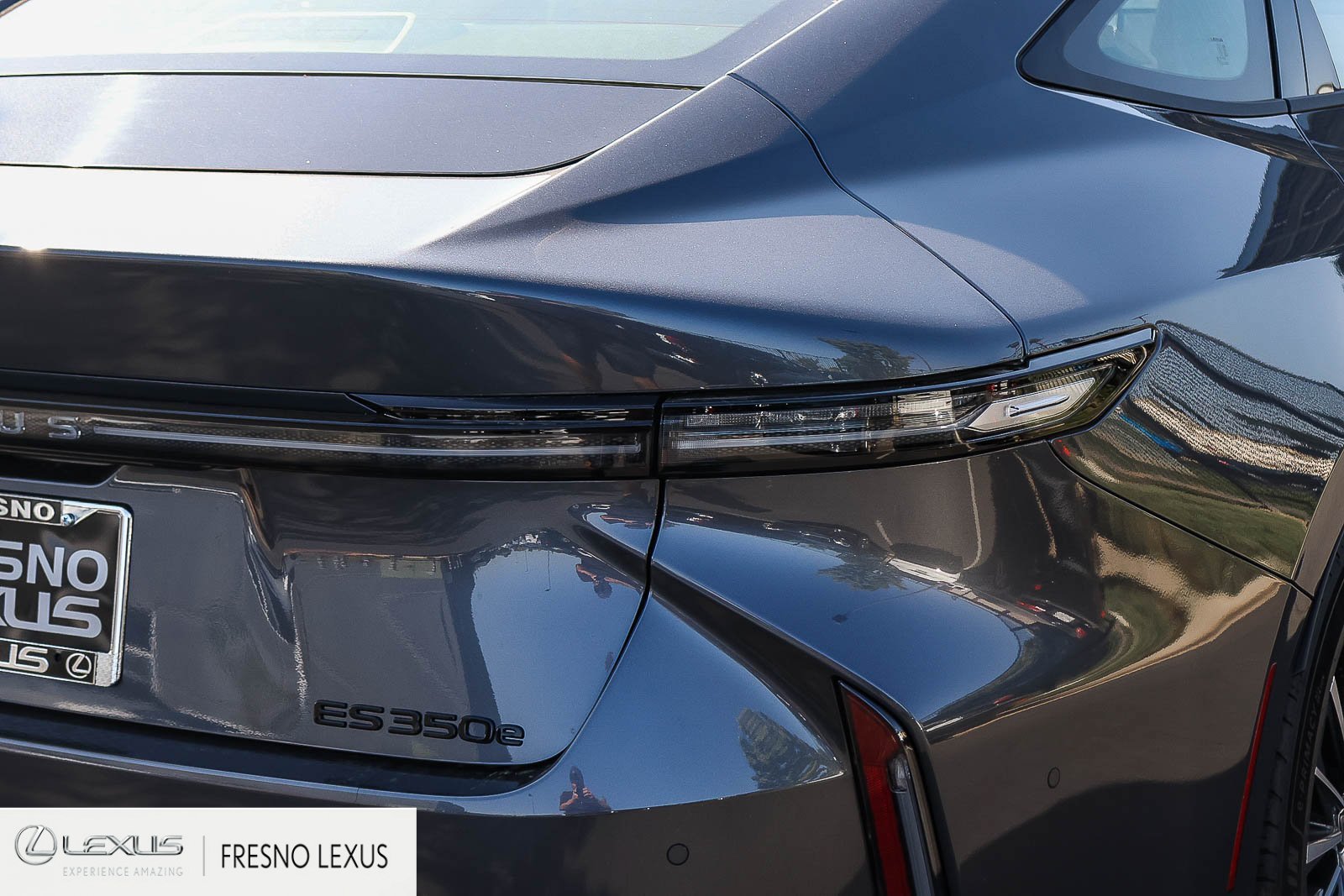 New 2026 Lexus ES 350e w/ Cold Area Package FWD image 7