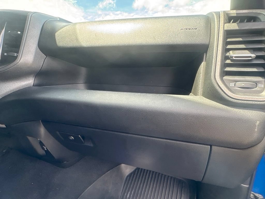 Used 2026 RAM 1500 Warlock AWD/4WD image 12