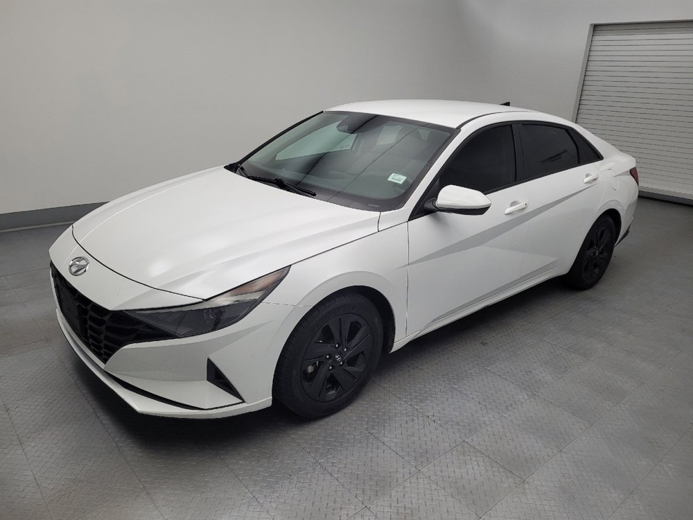 Used 2021 Hyundai Elantra SEL FWD image 2