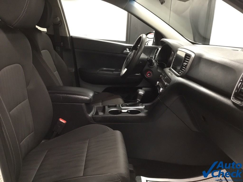 Used 2021 Kia Sportage LX AWD/4WD image 35