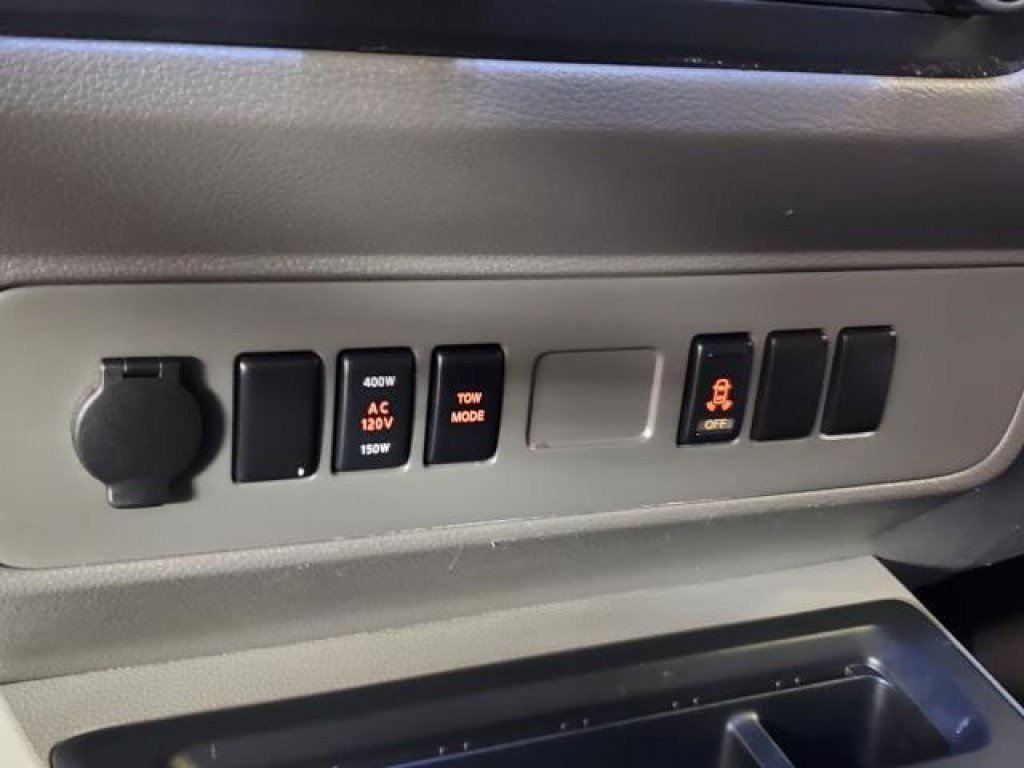 Used 2015 Nissan NV 2500 SV w/ Side & Curtain Airbag Package RWD image 23