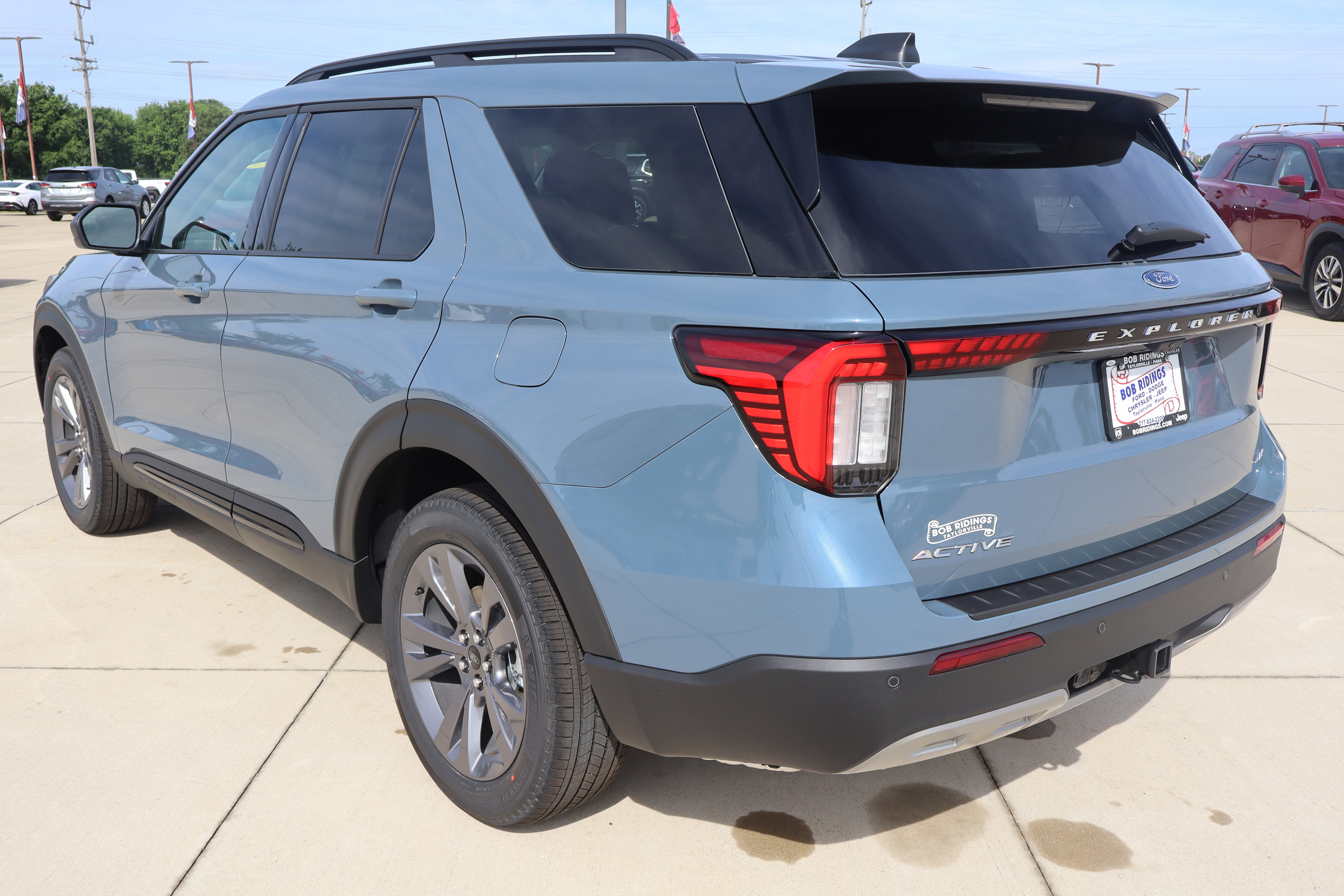 New 2026 Ford Explorer Active w/ Active Comfort Package AWD/4WD image 7