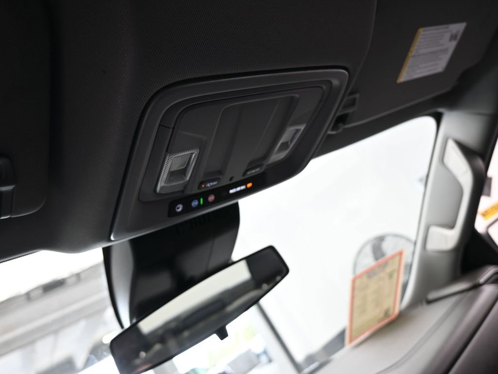 Used 2023 Chevrolet Silverado 1500 LT image 27