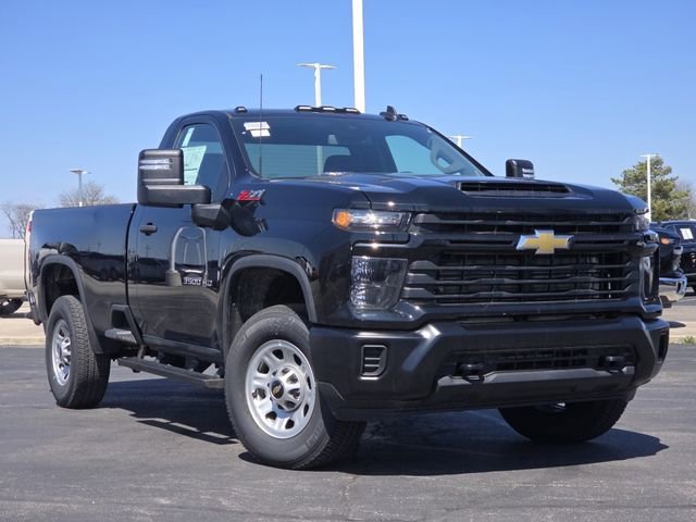 New 2025 Chevrolet Silverado 3500 W/T AWD/4WD image 2