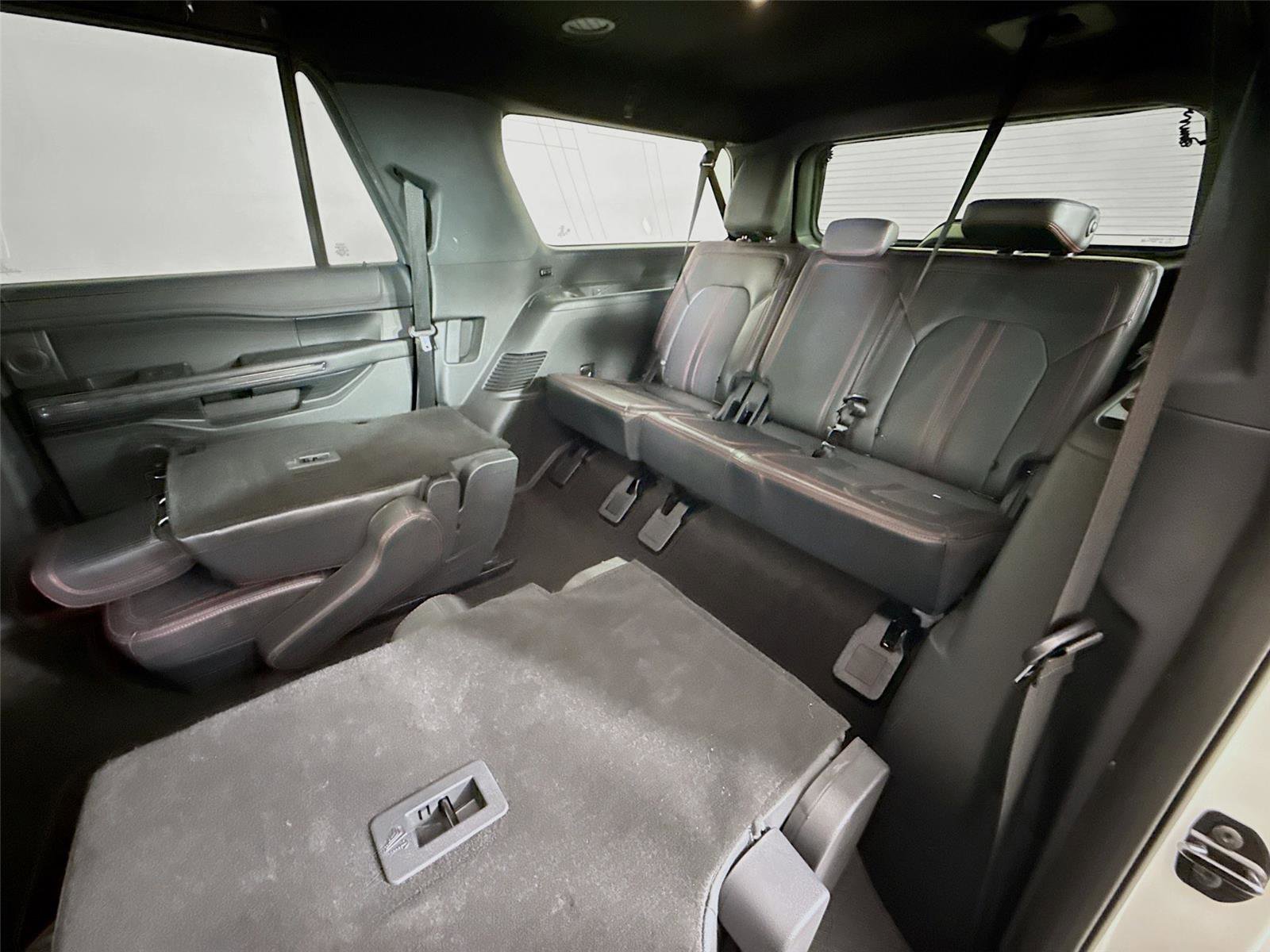 Used 2022 Ford Expedition Max Limited AWD/4WD image 12
