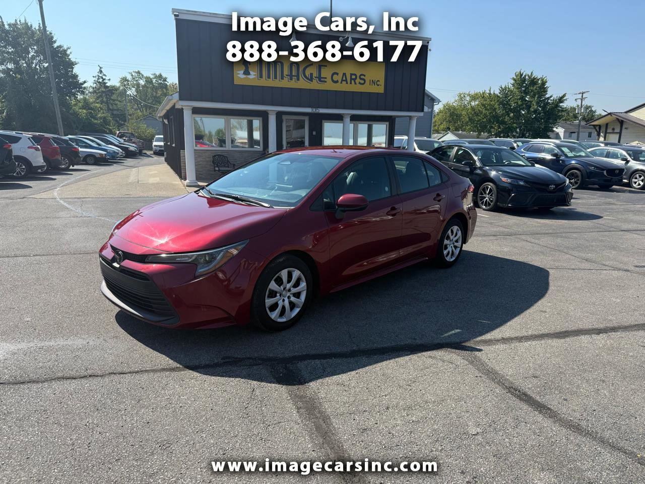 Used 2024 Toyota Corolla LE image 1