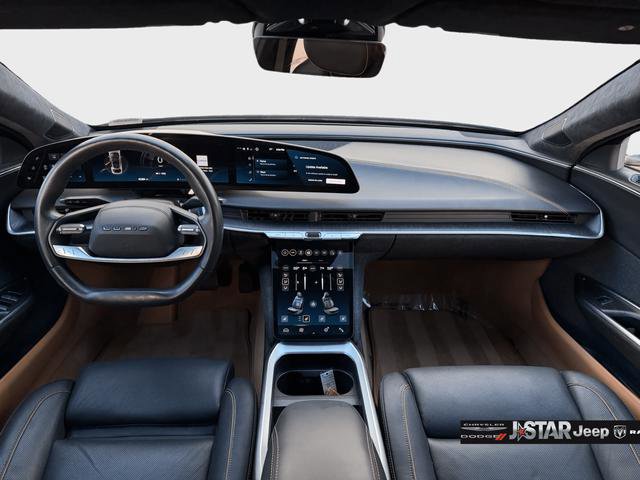 Used 2024 Lucid Air Touring image 9