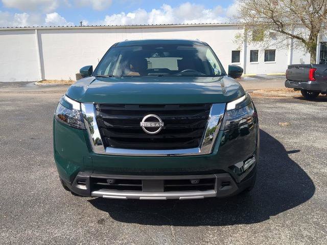 Certified 2025 Nissan Pathfinder Platinum w/ Lighting Package (N93) image 10