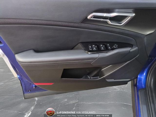 Certified 2025 Kia Sportage EX image 14