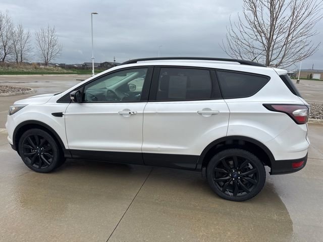 Used 2017 Ford Escape Titanium AWD/4WD image 6