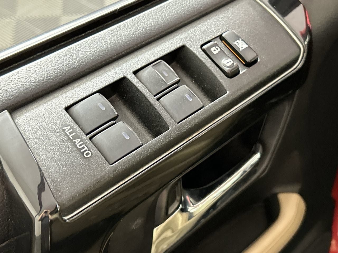 Used 2022 Toyota 4Runner SR5 AWD/4WD image 19