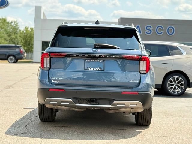 Used 2025 Ford Explorer Active w/ Active Comfort Package AWD/4WD image 37