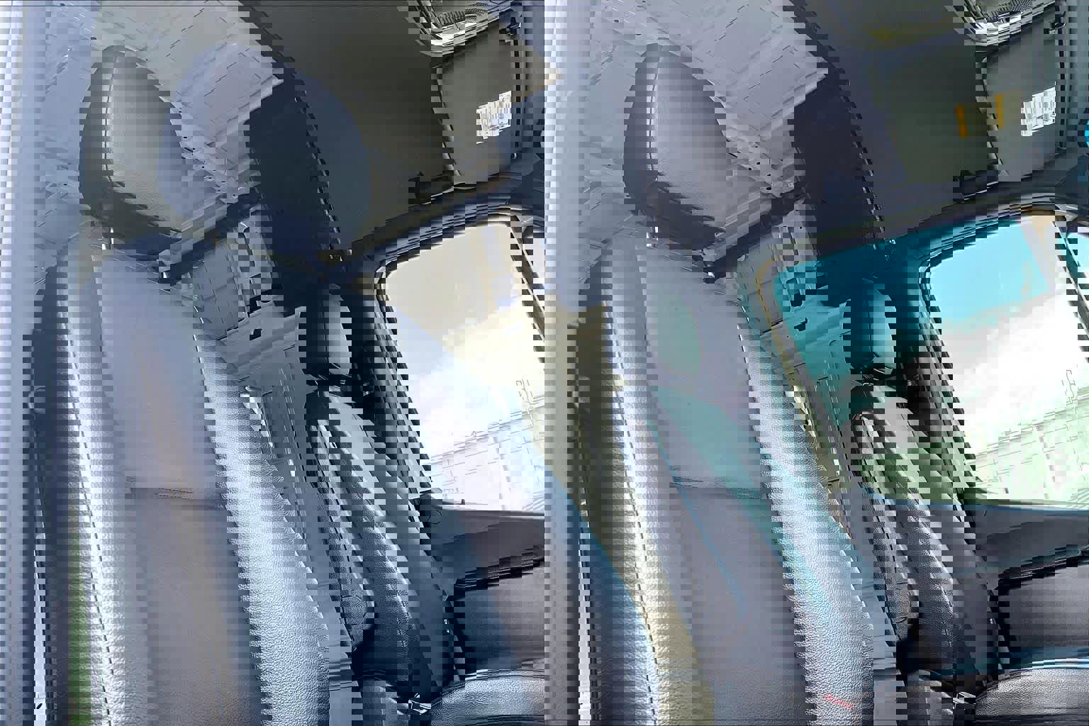 Used 2023 Mercedes-Benz Sprinter 2500 image 14