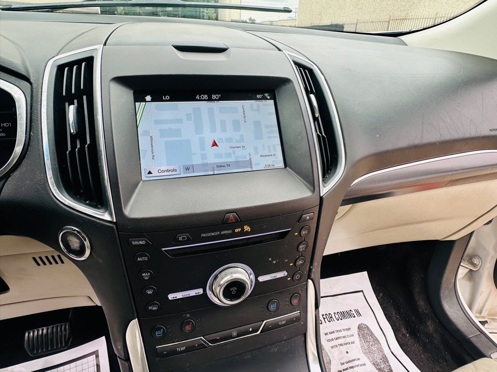 Used 2019 Ford Edge Titanium w/ Equipment Group 301A FWD image 14