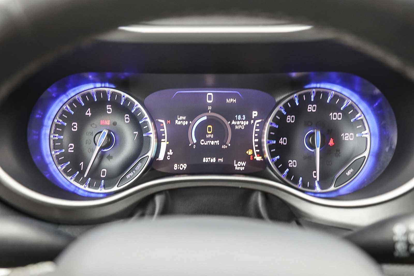 Used 2022 Chrysler Pacifica Touring-L image 23