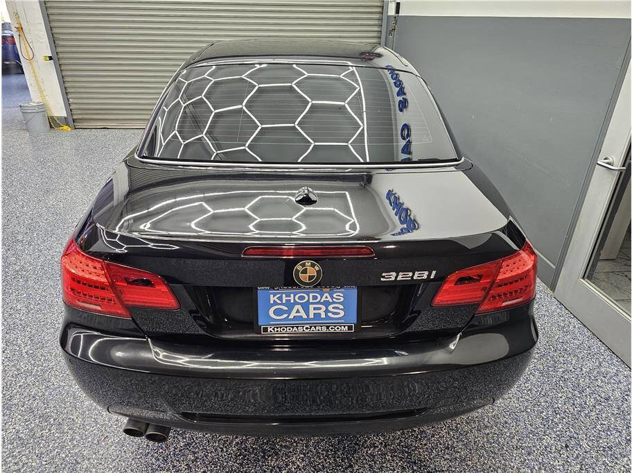 Used 2013 BMW 328i Convertible RWD image 4