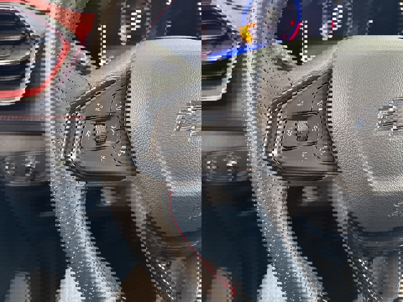 Used 2025 Chevrolet TrailBlazer RS w/ Driver Confidence Package image 18