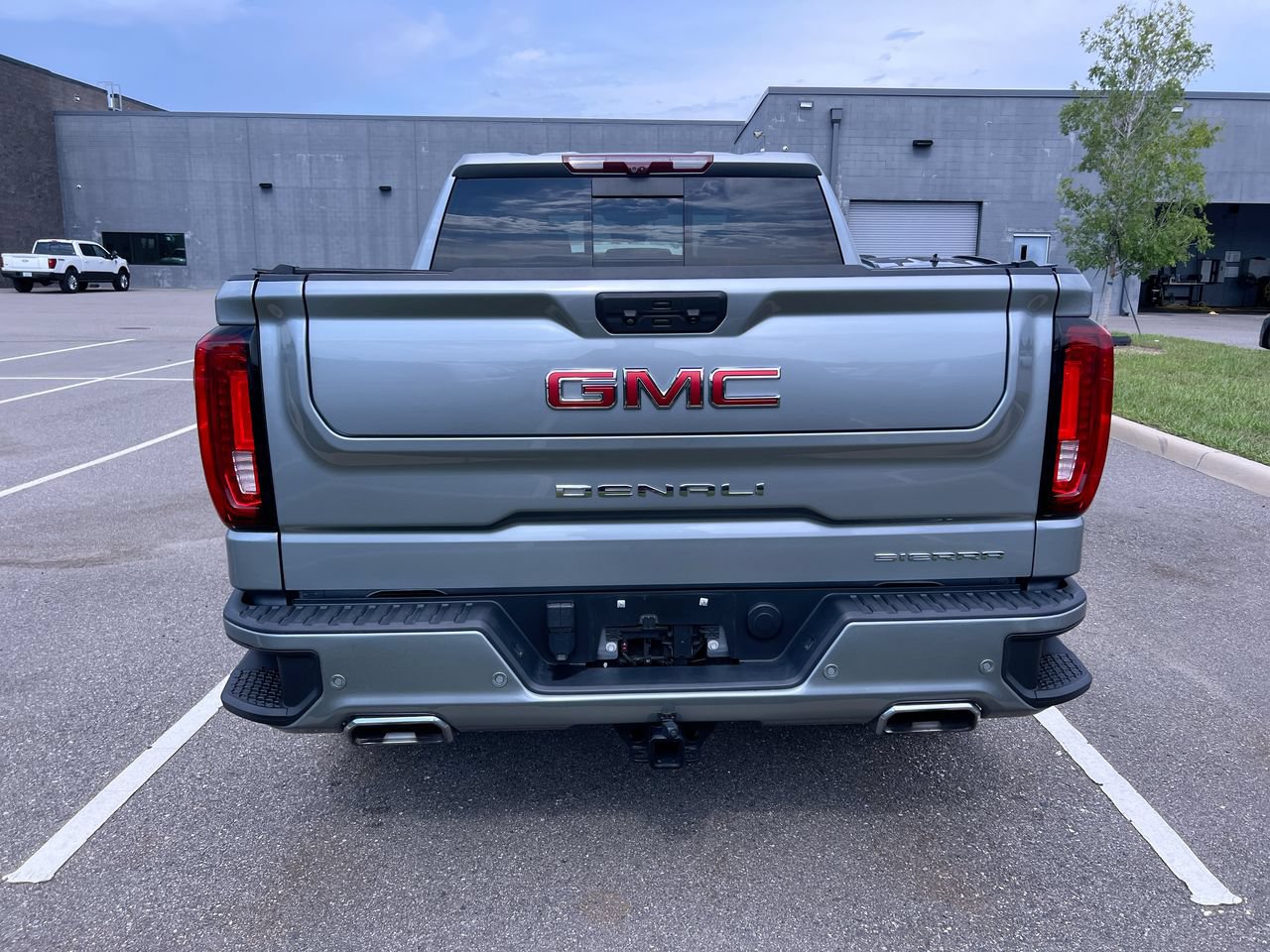 Used 2023 GMC Sierra 1500 Denali w/ Denali Reserve Package AWD/4WD image 5