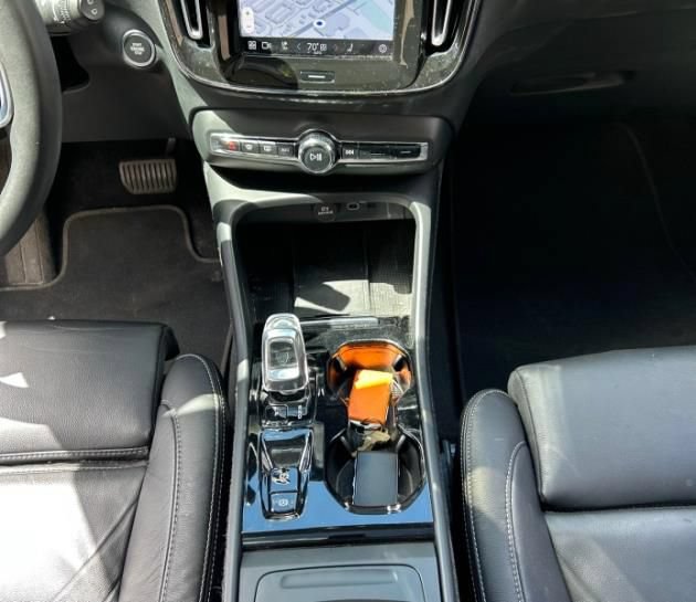 Certified 2023 Volvo XC40 B5 Plus w/ Driver Assist Package AWD/4WD image 11