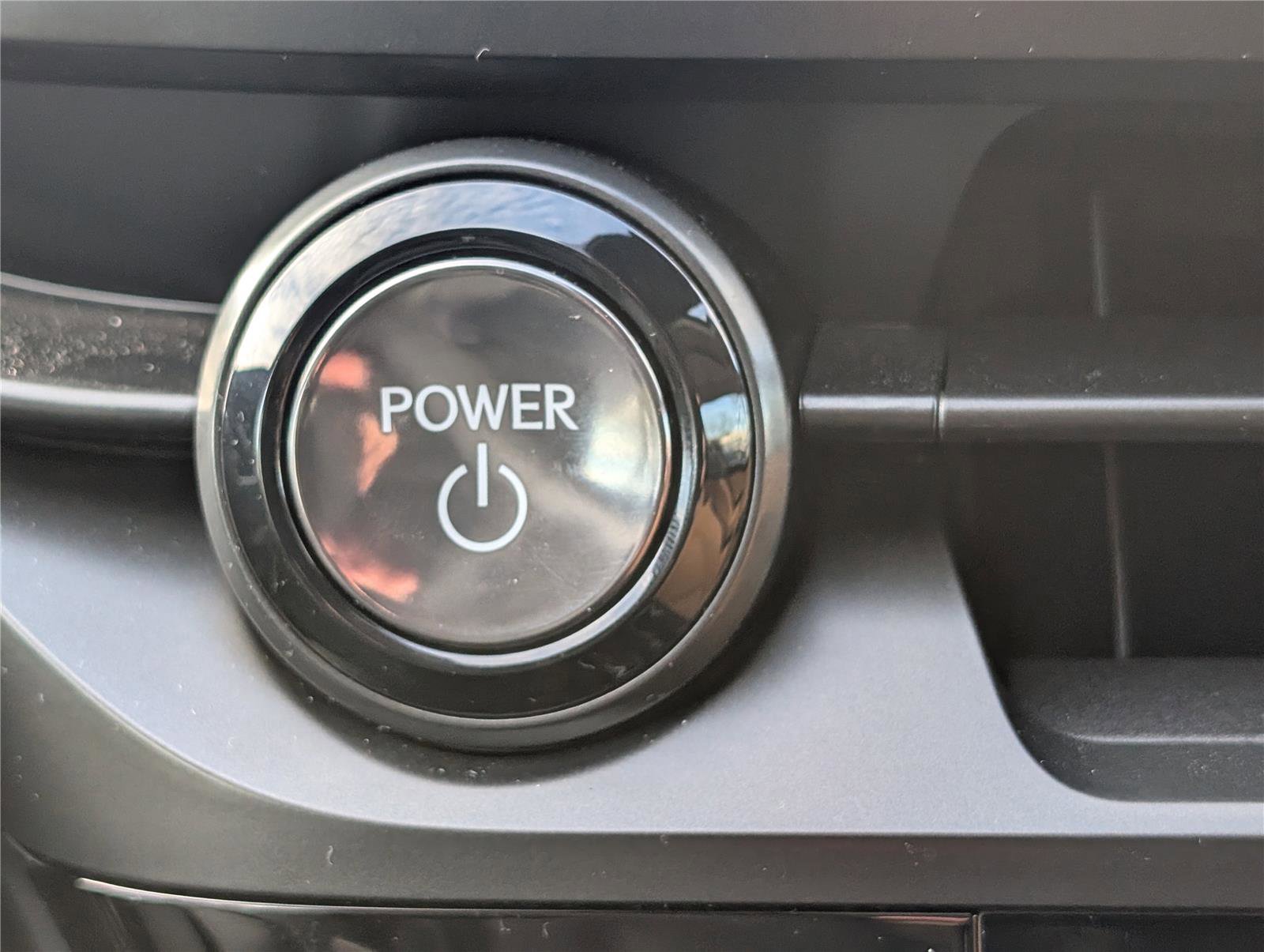 Certified 2025 Lexus RZ 450e image 27