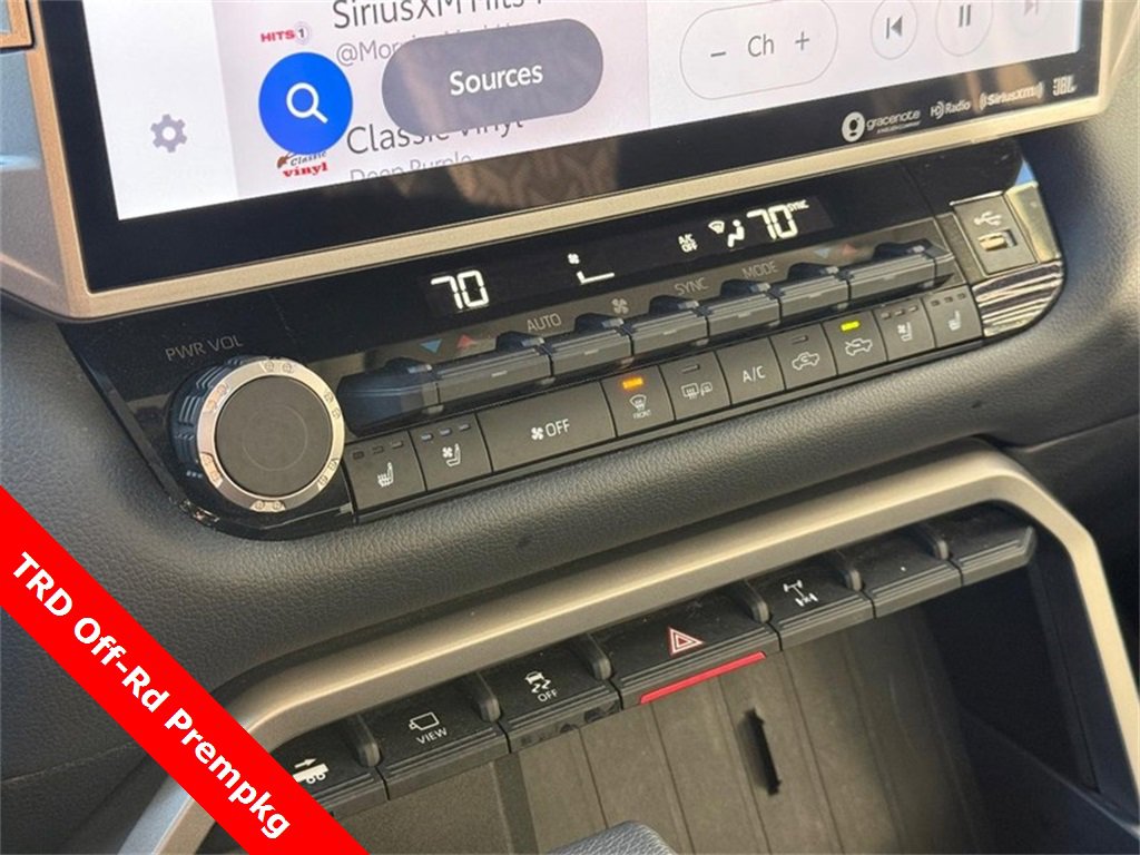 Used 2022 Toyota Tundra Limited w/ TRD Off-Road Package image 28