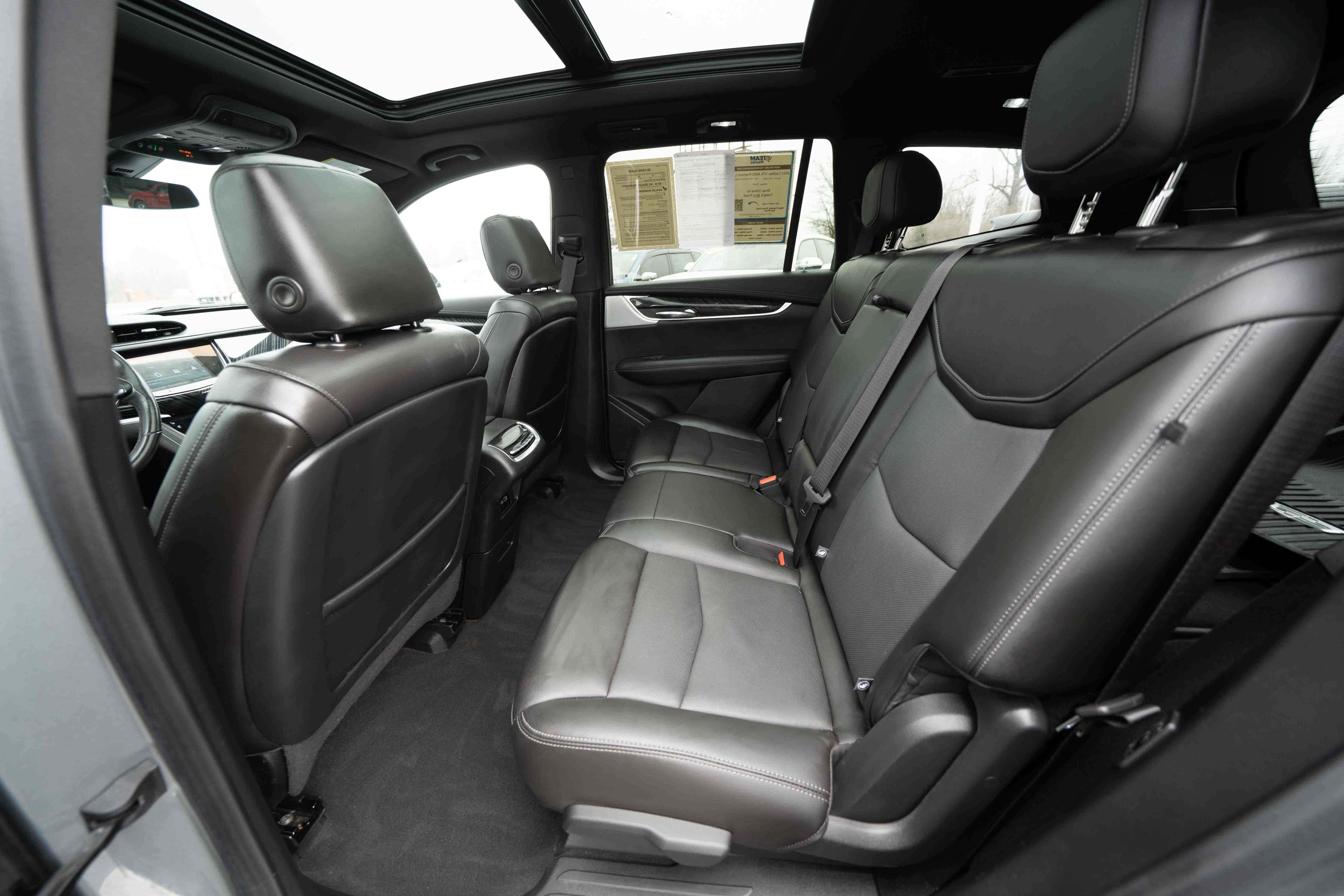 Used 2023 Cadillac XT6 Premium Luxury image 23